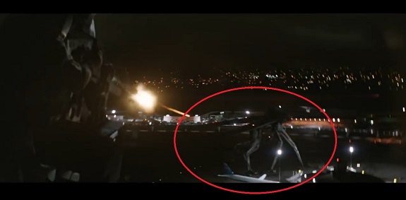 spinne oder flugwesen godzilla 2014