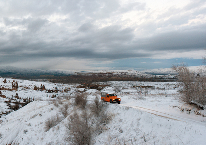 Winterschlaf Szene Aydın im Auto